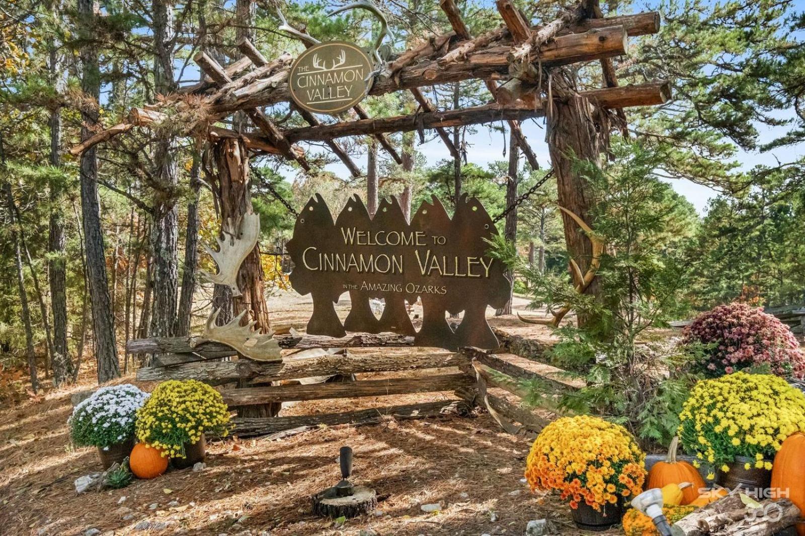 Cinnamon Valley Eureka Springs Exterior photo